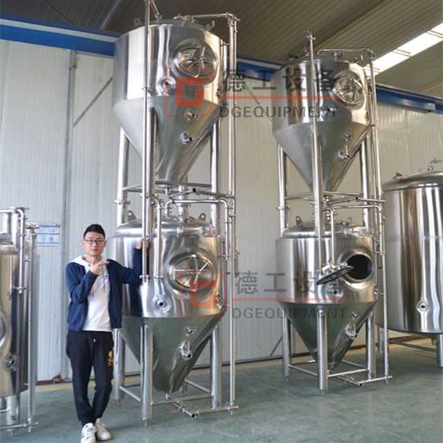 Högkvalitativa 500L 1000L medelstora fermentorer uni-tankar isolerade rostfria fermenteringstankar DEGONG Maker